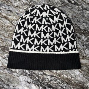 Michael Kors Monochrome MK Pattern Beanie